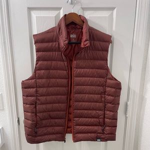 REI Men's Puffer Vest - Rust Red